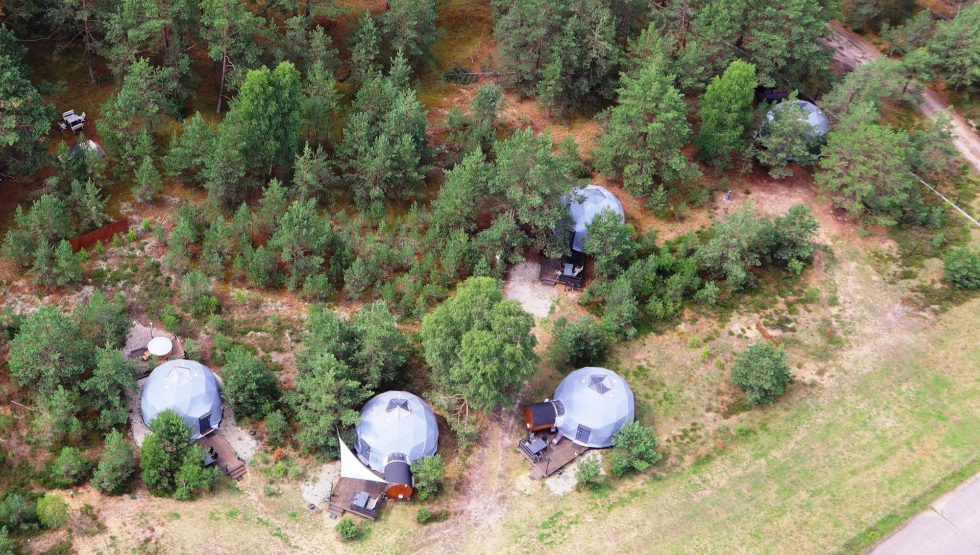 Podniebny Glamping Hotel Borsk Exterior photo